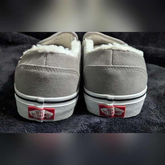 Vans Asher Faux Shearling Slip-On Suede Sneakers Women’s Size 5 Gray & White - Picture 12 of 16